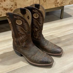 Ariat men’s cowboy boots